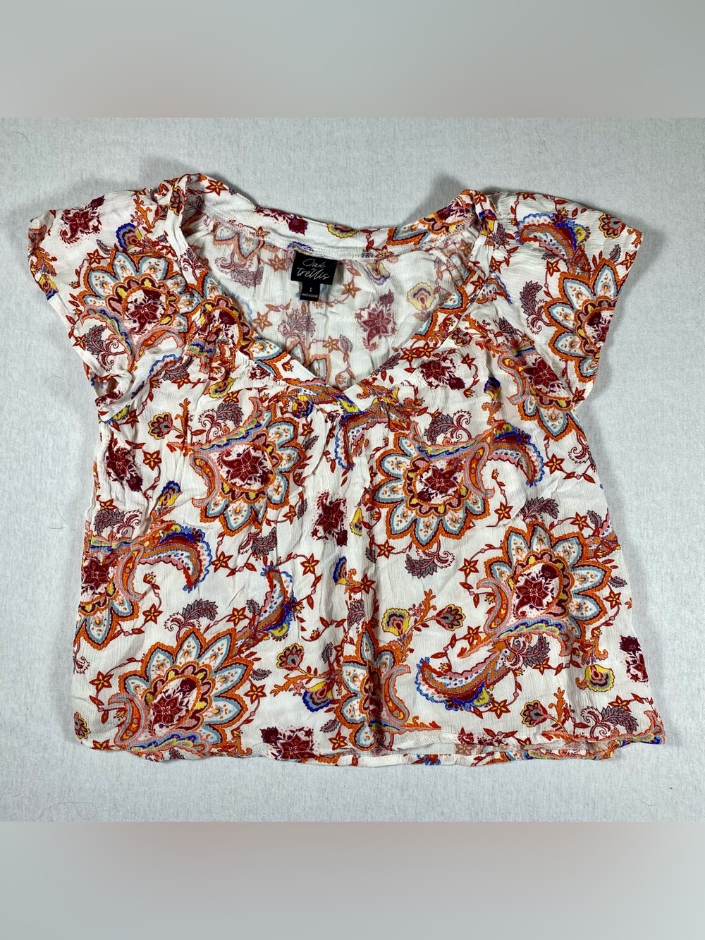 Oak & Trellis S White Red Orange Paisley Pleated Cap Sleeve V-Neck Blouse Boho